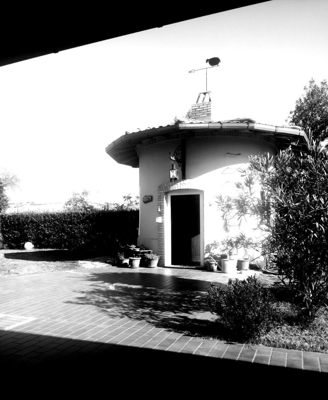 Maison d'hôtes Country-House Pecora Nera à Mosciano SantʼAngelo Extérieur photo